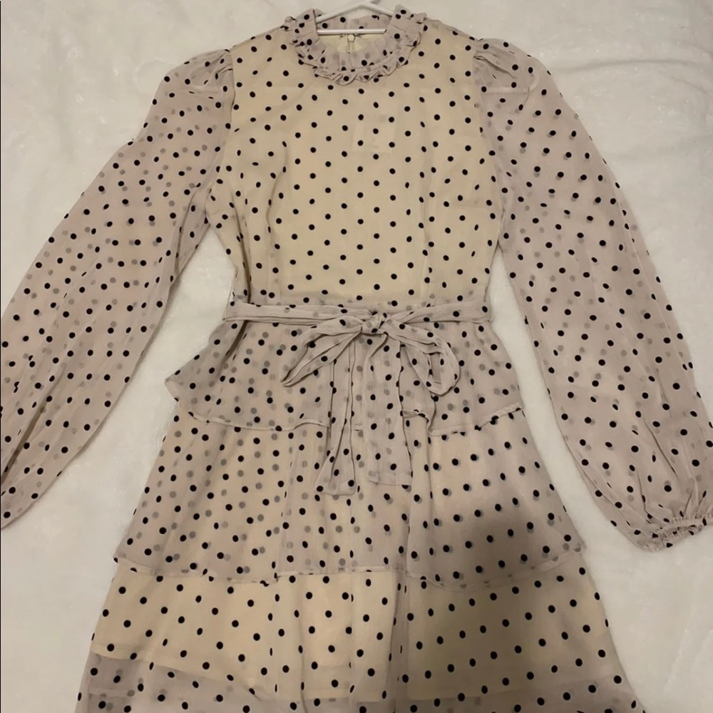 Woven Black Beige Cream Mini Ruffle…